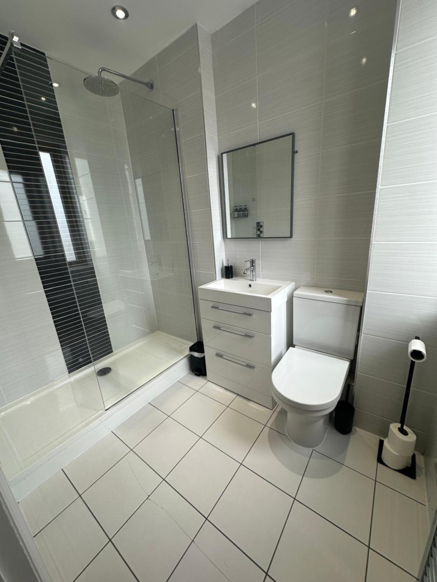 Spacious 4Br 4Ba Gated Townhouse With Balconies, Central Jq Birmingam Exterior foto