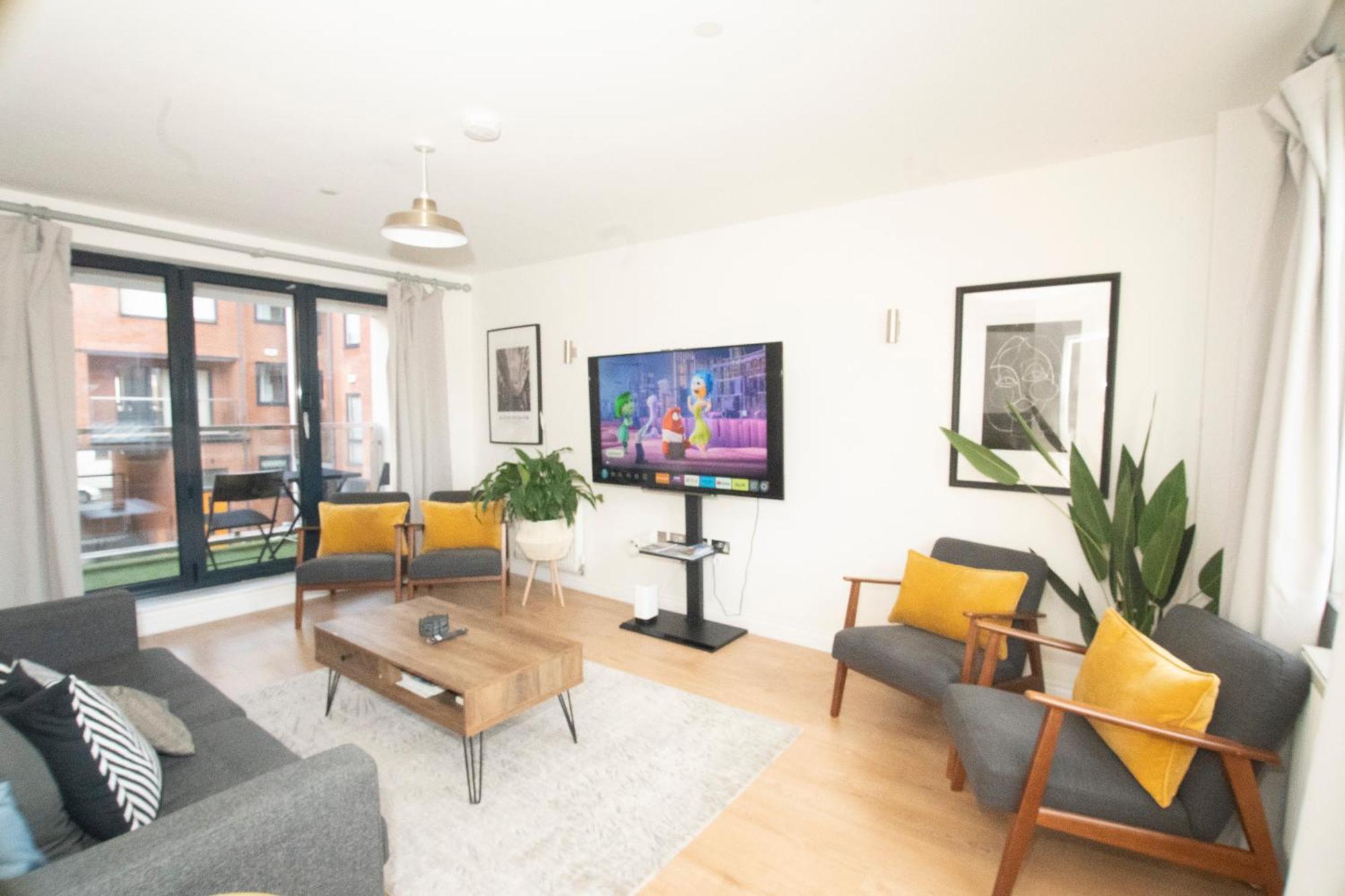 Spacious 4Br 4Ba Gated Townhouse With Balconies, Central Jq Birmingam Exterior foto
