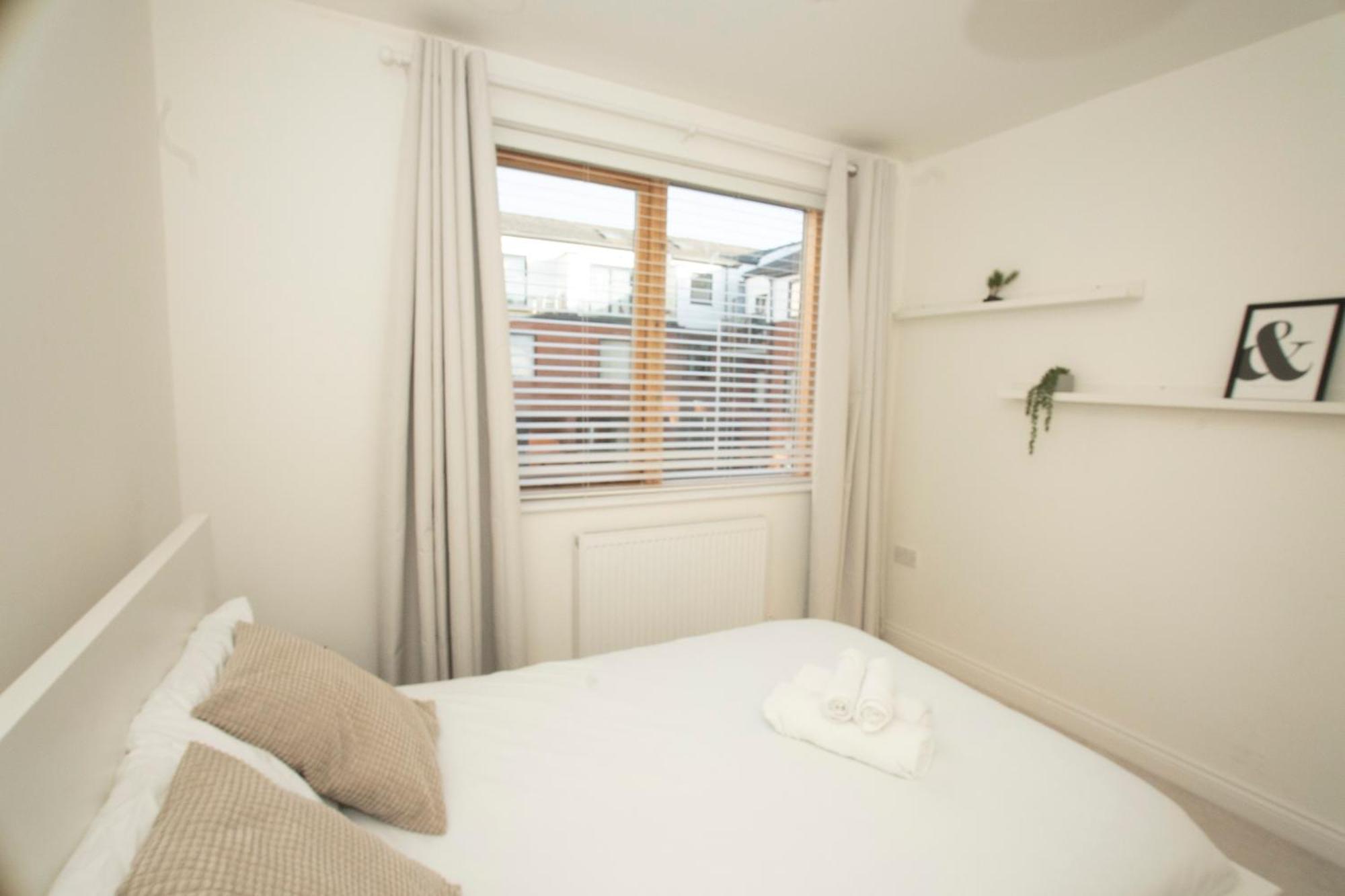 Spacious 4Br 4Ba Gated Townhouse With Balconies, Central Jq Birmingam Exterior foto